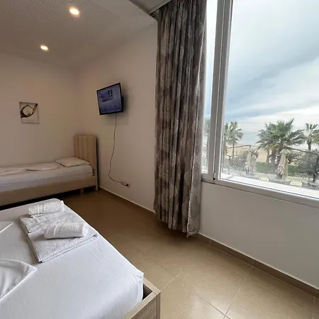 Sunflowers Apartment *
