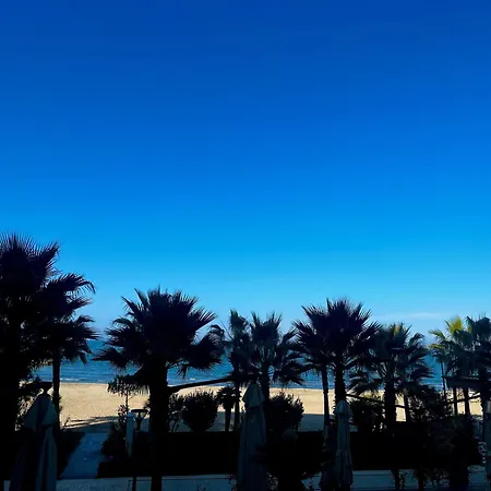 Sunflowers Апартаменты *